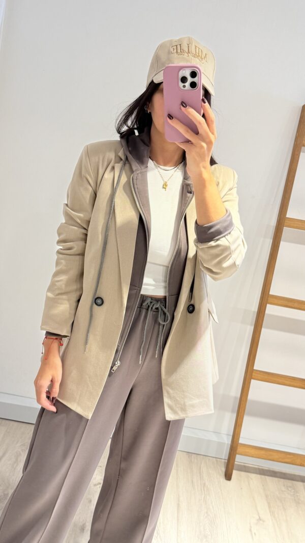 CAMPERA LOLA - Imagen 5