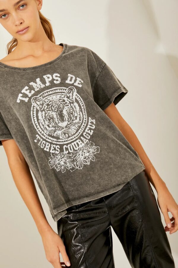 REMERA COUR WAHS - Millie