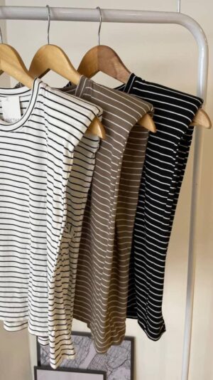 REMERA LAUREL
