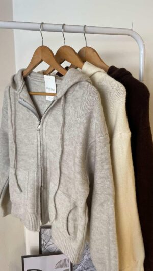 CAMPERA BETH